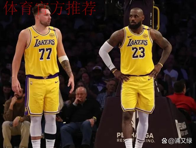 阿德巴约谈进攻低迷:有时候出现大空位,我们反而会犹豫 阿德巴约谈进攻低迷:有时候出现大空位,我们反而会犹豫